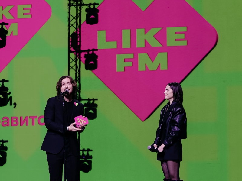 MONA – артист года 2025! Like FM озвучивает выбор молодого поколения