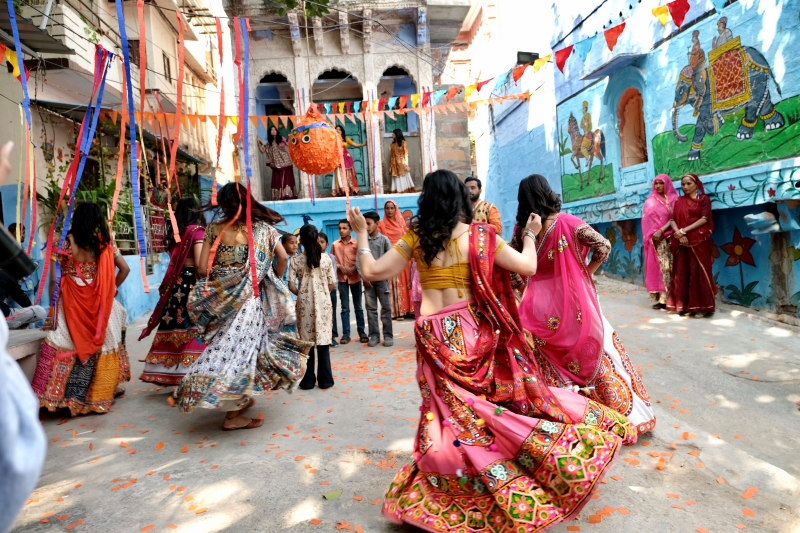 Эстетика Болливуда с российским юмором: Comedy Radio рекомендует комедию «Королёк моей любви»